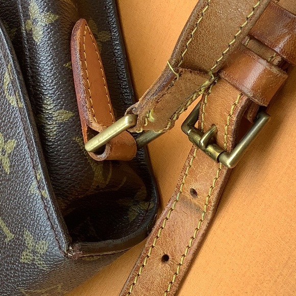 LOUIS VUITTON BAG - Picture 4 of 14